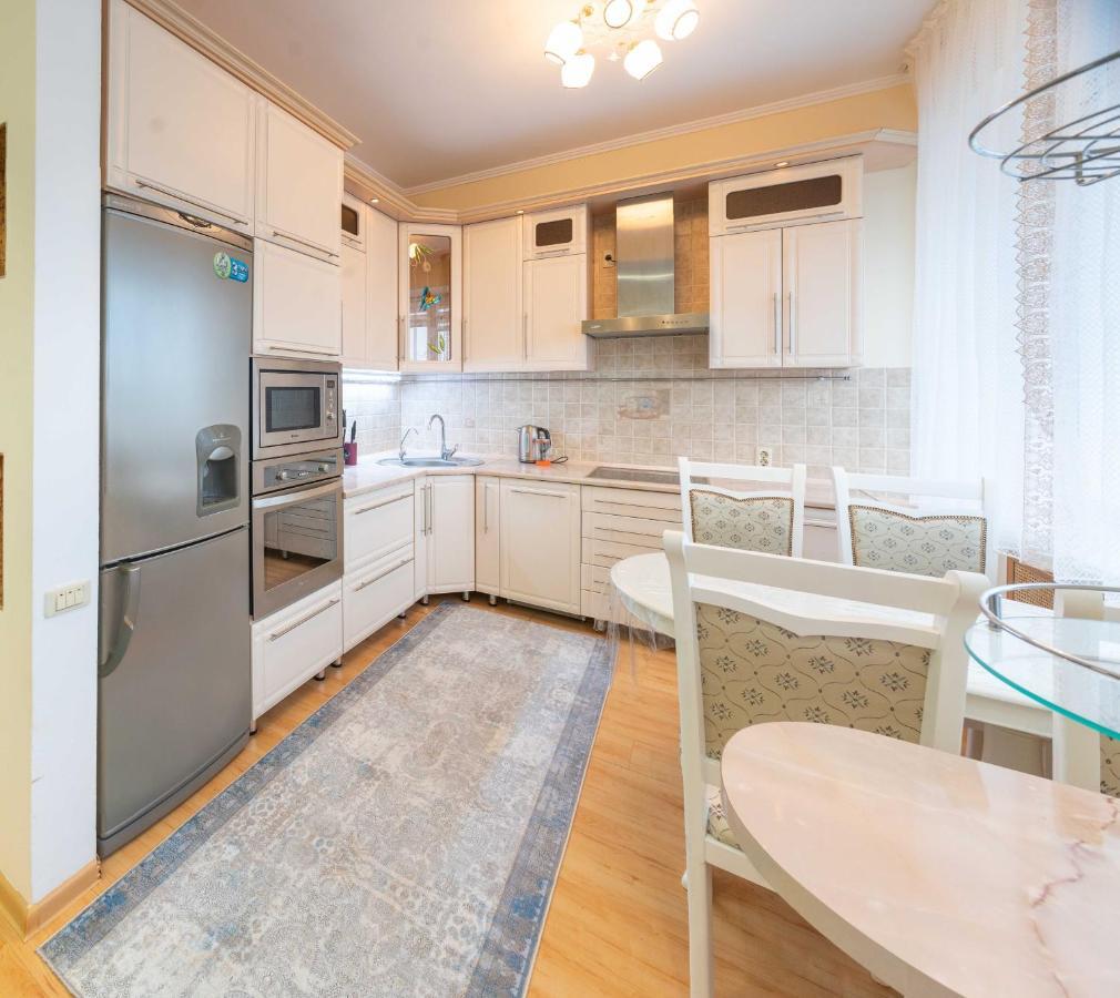 Апартаменты Люкс Рядом С Рекой Иртыш Pavlodar Exterior foto